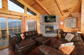 Incredible VIEWS 7 Min to DwTn Gatlinburg Hot Tub FREE Attraction Tickets